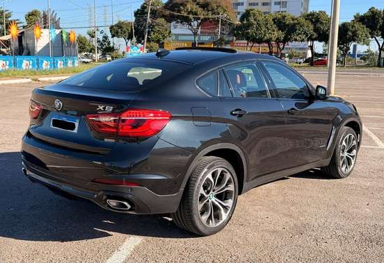 BMW-X6-2018