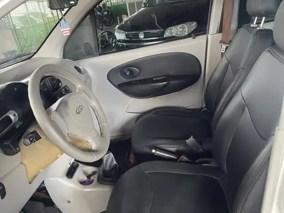 CAOA CHERY-QQ-1.0 MPFI 12V GASOLINA 4P MANUAL CAOA CHERY-QQ-2011