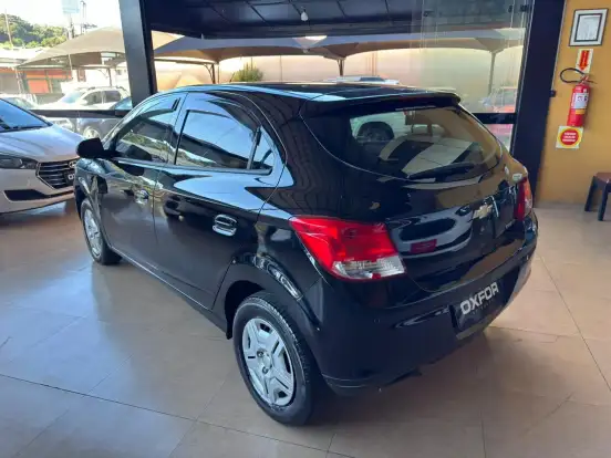 CHEVROLET-ONIX-1.0 MPFI LT 8V FLEX 4P MANUAL CHEVROLET-ONIX-2016