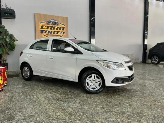 CHEVROLET ONIX 1.0 MPFI LT 8V FLEX 4P MANUAL CHEVROLET ONIX 1.0 MPFI LT 8V FLEX 4P MANUAL