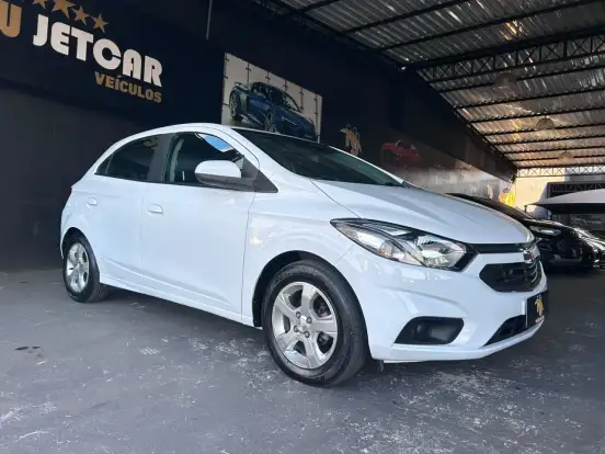 CHEVROLET-ONIX-1.4 MPFI LT 8V FLEX 4P AUTOMÁTICO CHEVROLET-ONIX-2018
