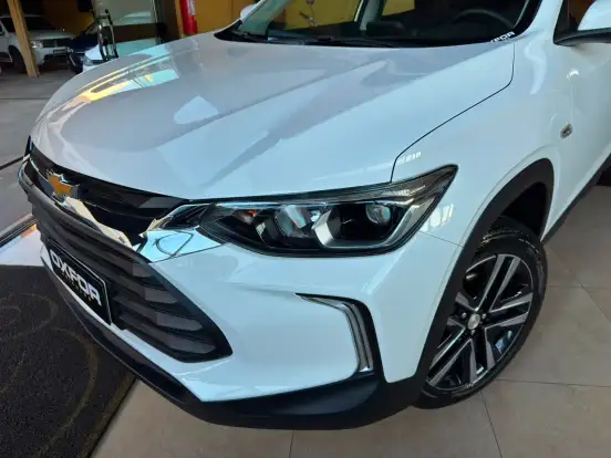 CHEVROLET-TRACKER-2024