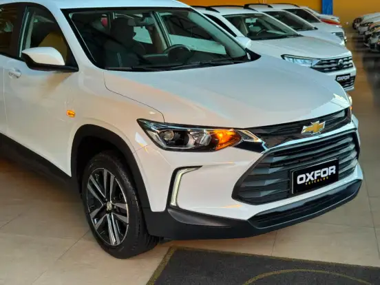 CHEVROLET-TRACKER-2024