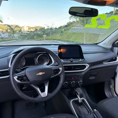CHEVROLET-TRACKER-2021