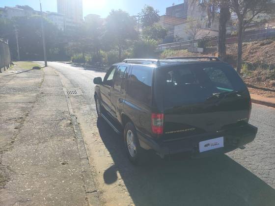 CHEVROLET BLAZER 4.3 SFI DLX EXECUTIVE 4X2 V6 12V GASOLINA 4P AUTOMÁTICO