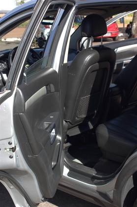 /en/city-brasilia/cate-car-used-car/chevrolet-captiva-2012-2.4-sfi-ecotec-fwd-16v-gasoline-4-seater-automatic-50489435790379008/-6
