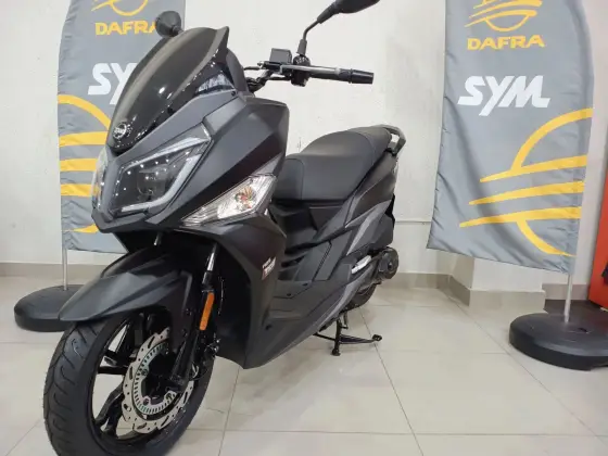 DAFRA CRUISYM 150 