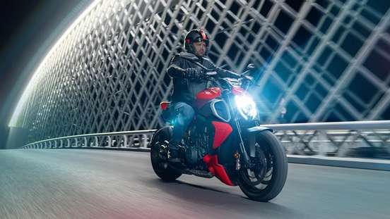 DUCATI-DIAVEL V4-2025