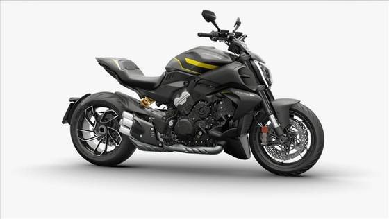 DUCATI DIAVEL V4 