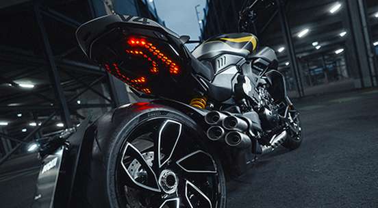 DUCATI-DIAVEL V4-2025