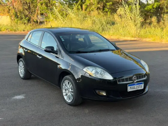 FIAT BRAVO 1.8 ESSENCE 16V FLEX 4P AUTOMATIZADO