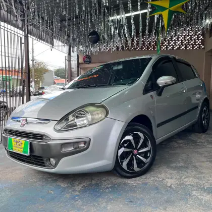 FIAT PUNTO 1.6 ESSENCE 16V FLEX 4P AUTOMATIZADO FIAT PUNTO 1.6 ESSENCE 16V FLEX 4P AUTOMATIZADO