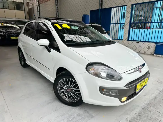 FIAT PUNTO 1.8 SPORTING 16V FLEX 4P MANUAL FIAT PUNTO 1.8 SPORTING 16V FLEX 4P MANUAL