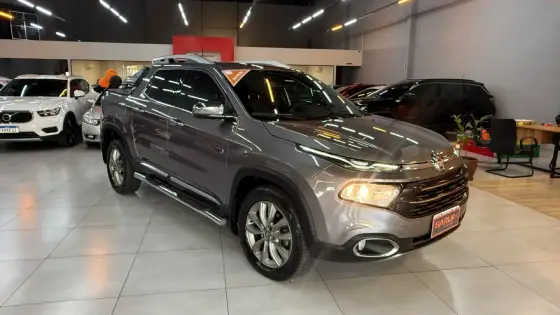 FIAT TORO 2.0 16V TURBO DIESEL RANCH 4WD AT9 FIAT TORO 2.0 16V TURBO DIESEL RANCH 4WD AT9