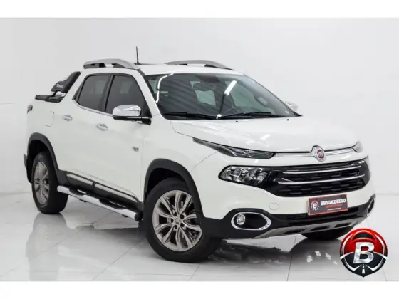 FIAT TORO 2.0 16V TURBO DIESEL RANCH 4WD AT9 FIAT TORO 2.0 16V TURBO DIESEL RANCH 4WD AT9