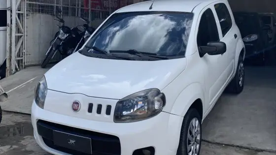FIAT UNO 1.0 EVO VIVACE 8V FLEX 4P MANUAL FIAT UNO 1.0 EVO VIVACE 8V FLEX 4P MANUAL