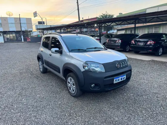 FIAT UNO 1.4 WAY 8V FLEX 4P MANUAL FIAT UNO 1.4 WAY 8V FLEX 4P MANUAL
