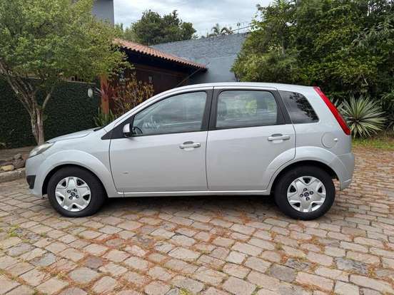 FORD-FIESTA-2013
