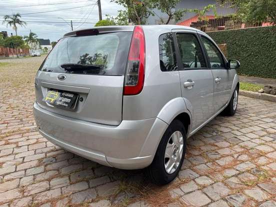 FORD-FIESTA-2013