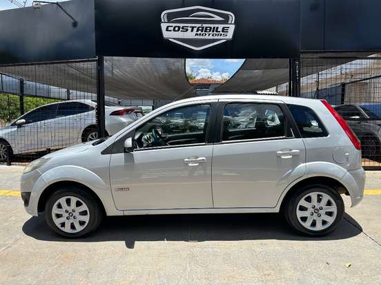 FORD-FIESTA-2011