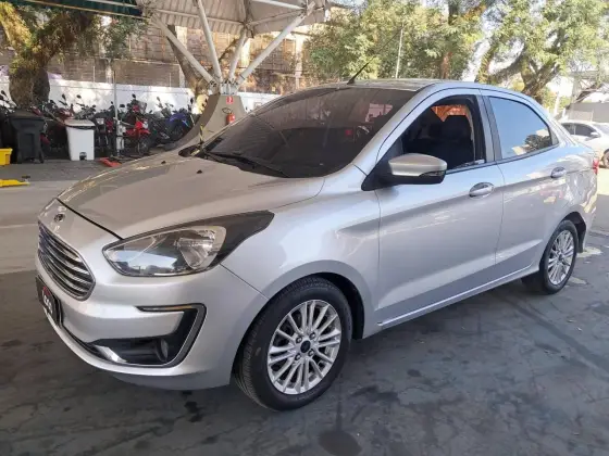 FORD KA 1.5 TI-VCT FLEX TITANIUM SEDAN AUTOMÁTICO
