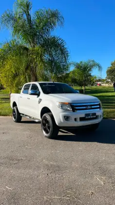 FORD RANGER 3.2 XLT 4X4 CD 20V DIESEL 4P AUTOMÁTICO FORD RANGER 3.2 XLT 4X4 CD 20V DIESEL 4P AUTOMÁTICO