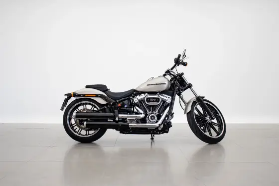 HARLEY-DAVIDSON SOFTAIL BREAKOUT 114 