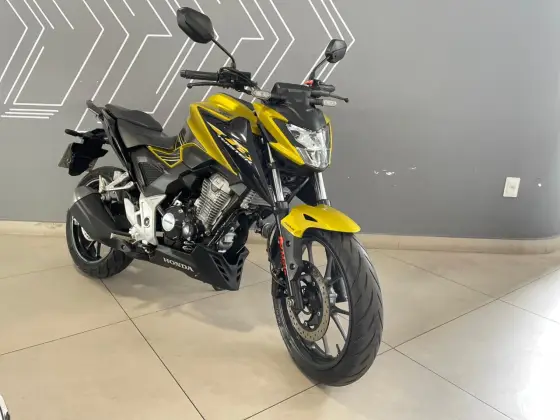 HONDA CB 300F TWISTER ABS HONDA CB 300F TWISTER ABS