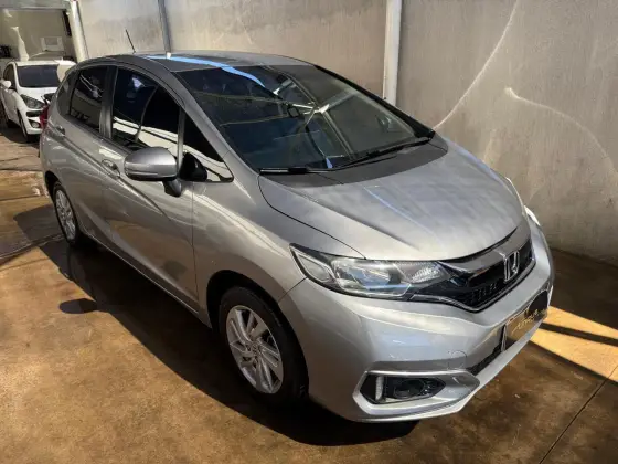 HONDA FIT 1.5 LX 16V FLEX 4P AUTOMÁTICO HONDA FIT 1.5 LX 16V FLEX 4P AUTOMÁTICO