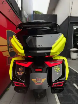 HONDA-GL 1800 GOLD WING TOUR-2023