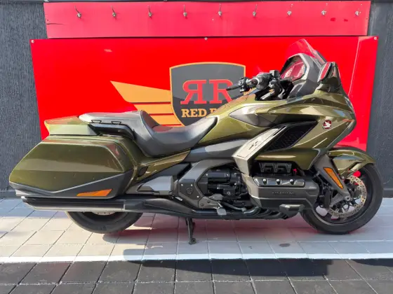 HONDA GL 1800 GOLD WING HONDA GL 1800 GOLD WING