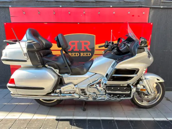 HONDA GL 1800 GOLD WING HONDA GL 1800 GOLD WING