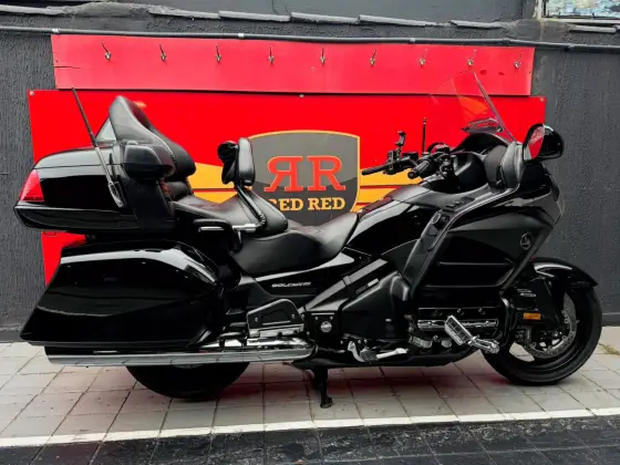 HONDA GL 1800 GOLD WING HONDA GL 1800 GOLD WING