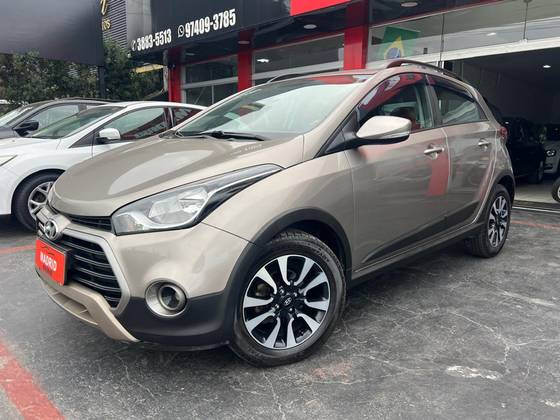 HYUNDAI HB20X 1.6 16V STYLE FLEX 4P MANUAL