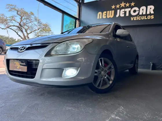 HYUNDAI I30 2.0 MPFI GLS 16V GASOLINA 4P AUTOMÁTICO HYUNDAI I30 2.0 MPFI GLS 16V GASOLINA 4P AUTOMÁTICO