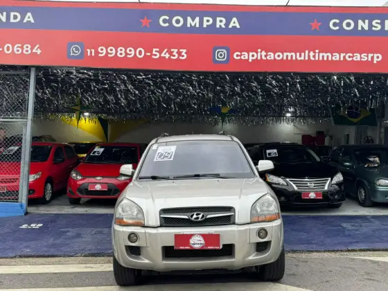 HYUNDAI TUCSON 2.0 MPFI GLS 16V 143CV 2WD GASOLINA 4P AUTOMÁTICO HYUNDAI TUCSON 2.0 MPFI GLS 16V 143CV 2WD GASOLINA 4P AUTOMÁTICO