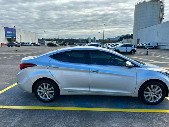 HYUNDAI-ELANTRA-2.0 GLS 16V FLEX 4P AUTOMÁTICO HYUNDAI-ELANTRA-2014