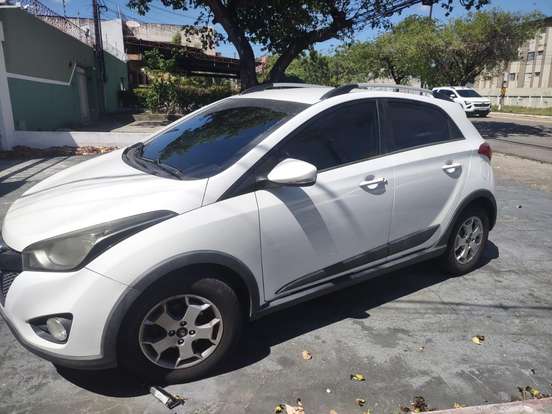 HYUNDAI-HB20X-1.6 16V STYLE FLEX 4P AUTOMÁTICO HYUNDAI-HB20X-2014