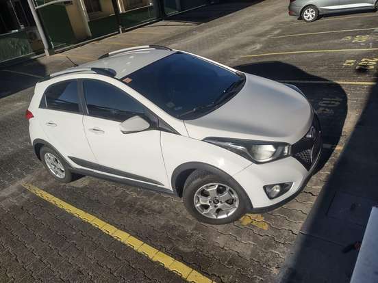HYUNDAI-HB20X-1.6 16V STYLE FLEX 4P AUTOMÁTICO HYUNDAI-HB20X-2014