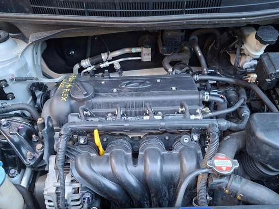 HYUNDAI-HB20S-1.6 COMFORT PLUS 16V FLEX 4P MANUAL HYUNDAI-HB20S-2016