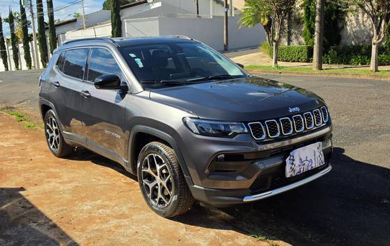 JEEP COMPASS 1.3 T270 TURBO FLEX LONGITUDE AT6