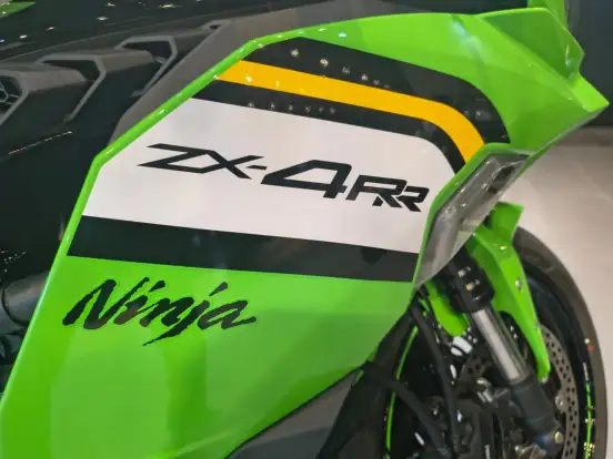KAWASAKI-NINJA ZX-4RR KAWASAKI-NINJA ZX-4RR-2025
