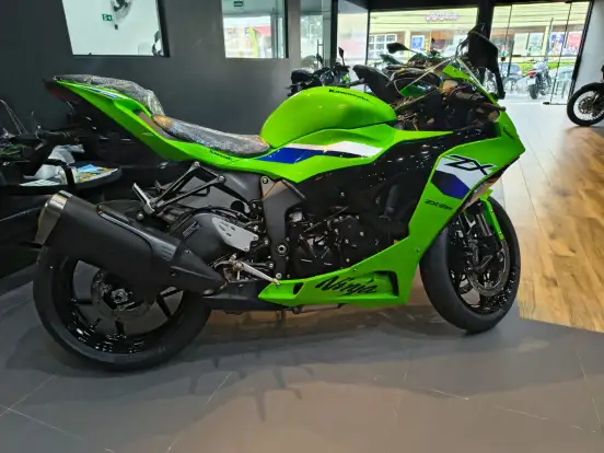 KAWASAKI-NINJA ZX-6R KRT-2026
