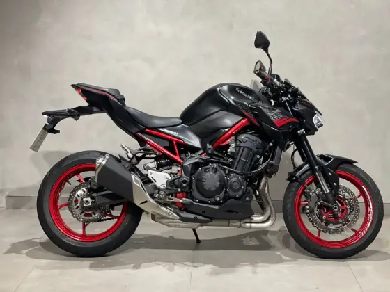 KAWASAKI Z900 SE KAWASAKI Z900 SE
