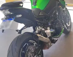 KAWASAKI Z900 KAWASAKI Z900