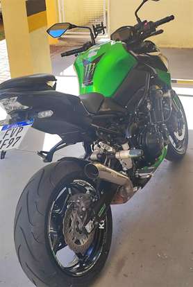 KAWASAKI-Z900-2021