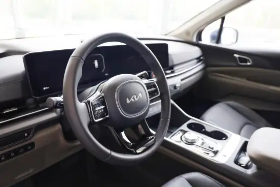 KIA-CARNIVAL-2024