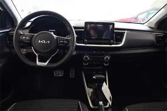 KIA-STONIC-2023