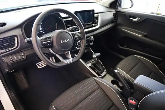 KIA-STONIC-2023