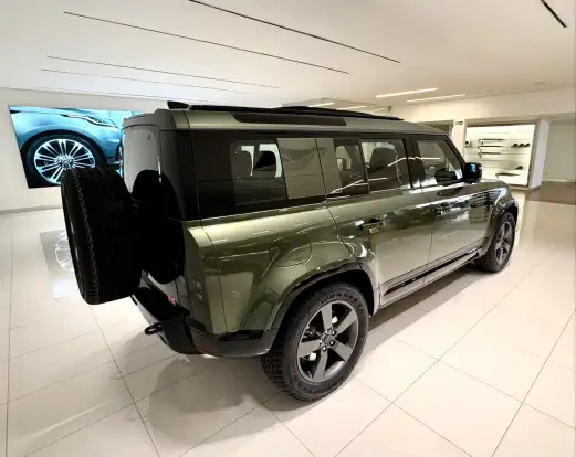 LAND ROVER-DEFENDER-2026